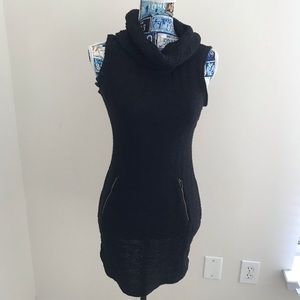 MINE Sleeveless Sweater Dress: Size: Small